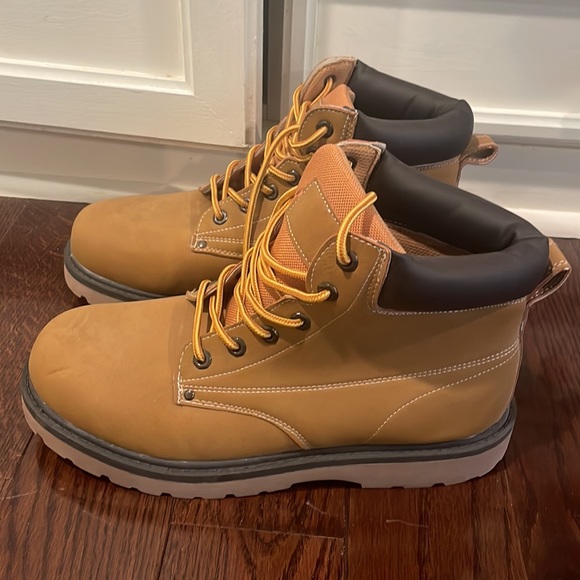 Mossimo Supply Co. Boots - Picture 3 of 10